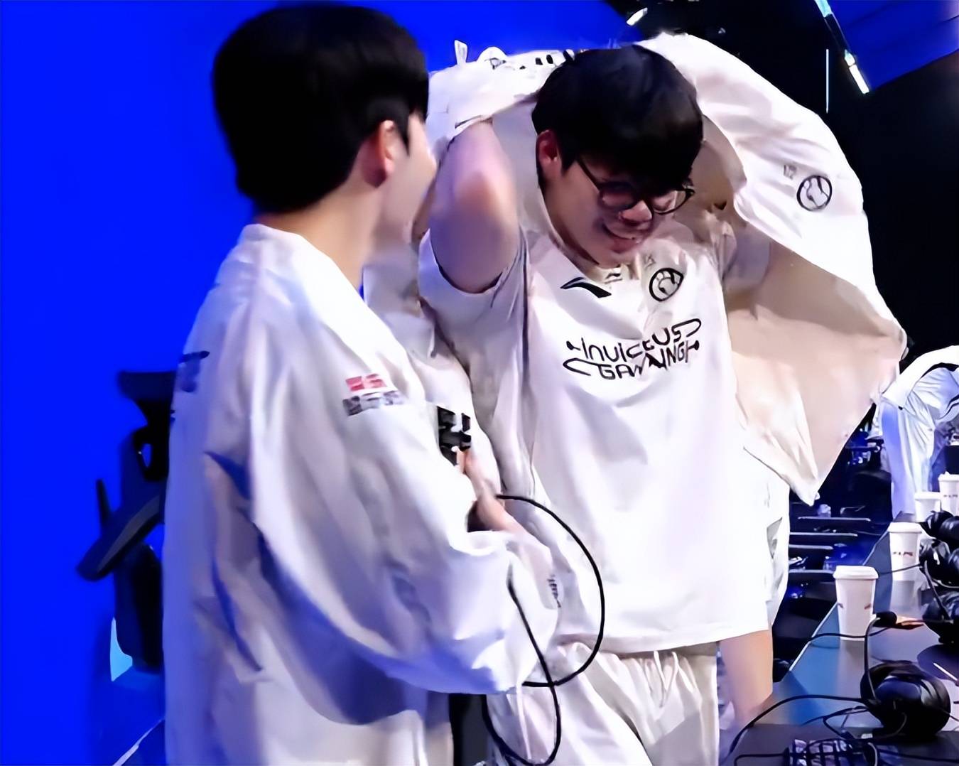 关于Rookie遭遇五连败，IG教练面临压力！的信息